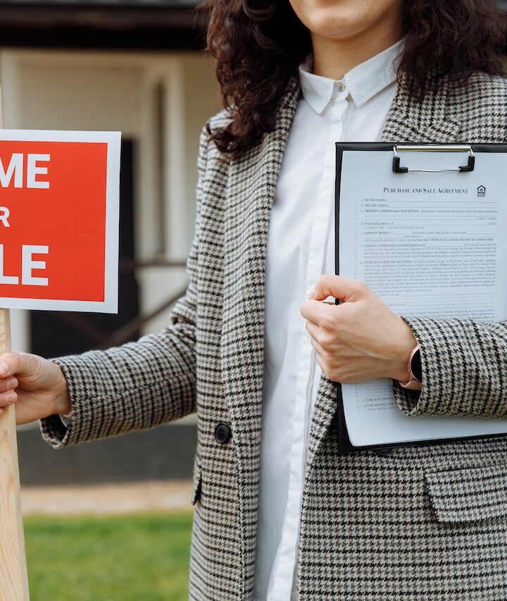 7 Common Mistakes People Make When Buying a House